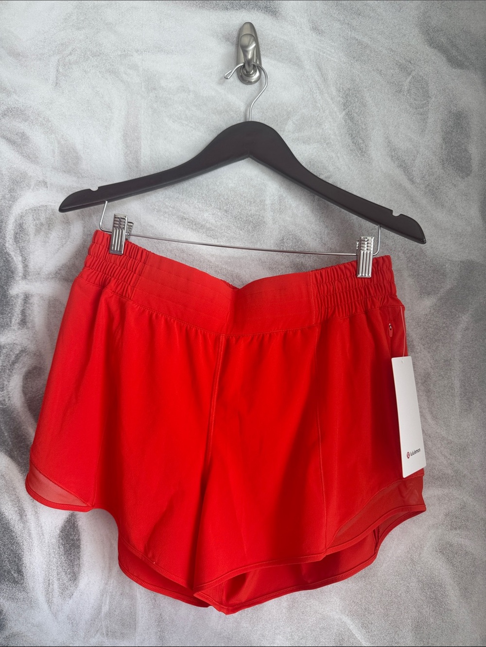 Lululemon Hotty Hot HR Short 4" Lined Cherry Ember Size 12 NWT Running